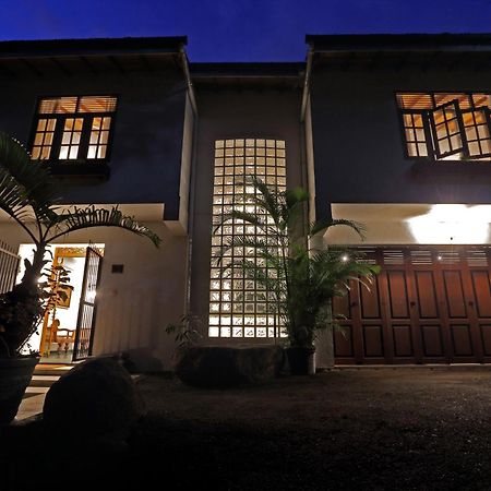 Banda Casa, Kandy Buitenkant foto