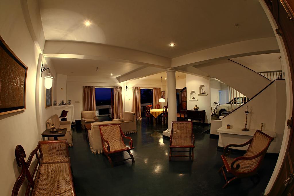 Banda Casa, Kandy Buitenkant foto