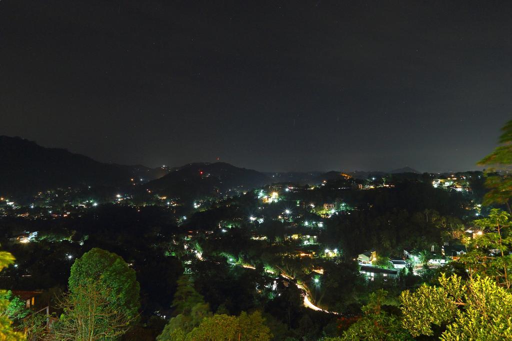 Banda Casa, Kandy Buitenkant foto