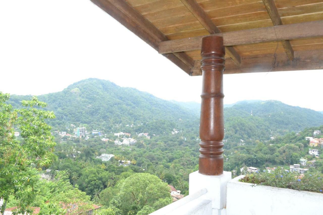 Banda Casa, Kandy Buitenkant foto